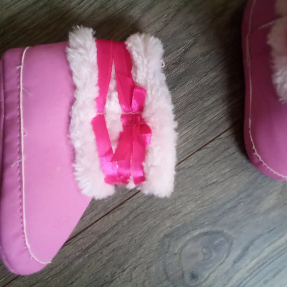 Like new Pink girl baby boots